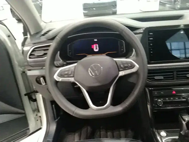 Volkswagen Tharu — Фото автомобиля 10