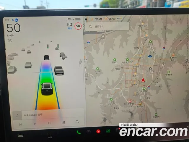 Tesla Model Y — Фото автомобиля 17