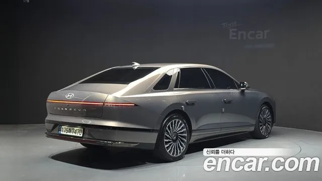 Hyundai Grandeur GN7 — Фото автомобиля 2