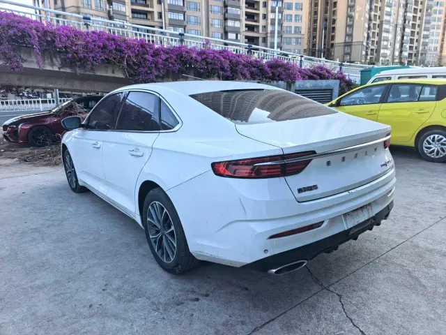 Geely Xingrui — Фото автомобиля 8