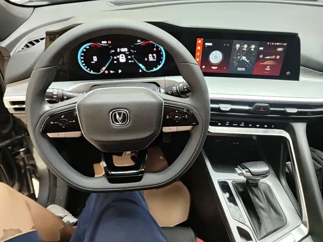 Changan Changan CS35 PLUS 2023 Enjoyment Edition 1.4T DCT Luxury — Фото автомобиля 9