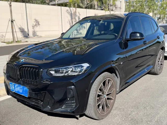 Фотография автомобиля — BMW X3