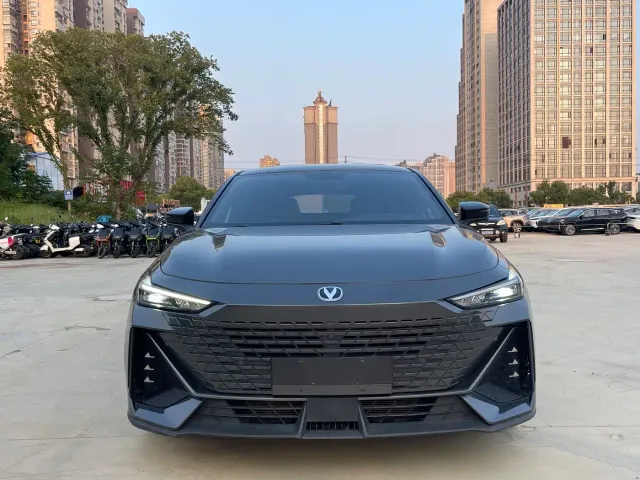 Changan UNI-V — Фото автомобиля 2