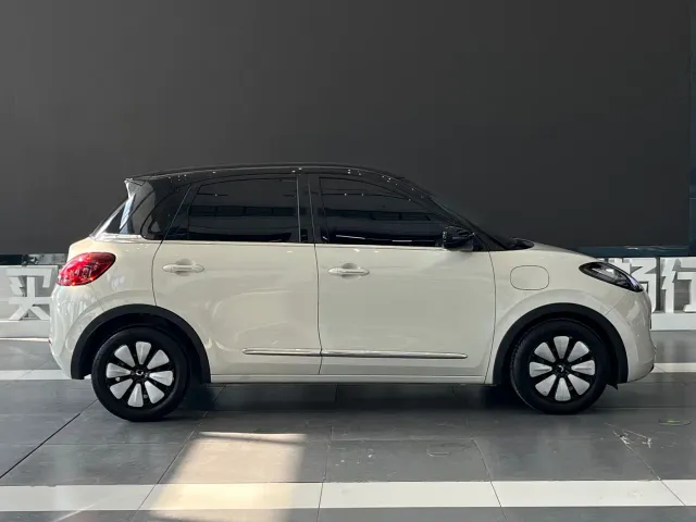 Wuling Bingo — Фото автомобиля 7