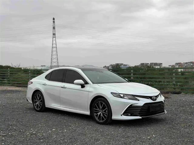 Toyota Camry — Фото автомобиля 3