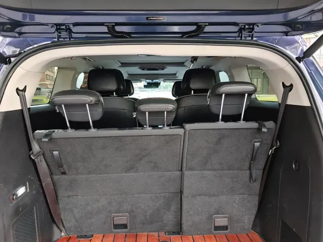 Roewe iMAX8 — Фото автомобиля 13