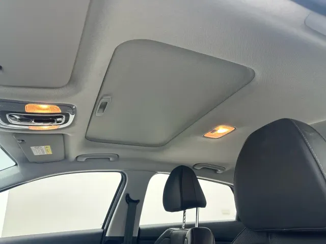 Hyundai Elantra — Фото автомобиля 8