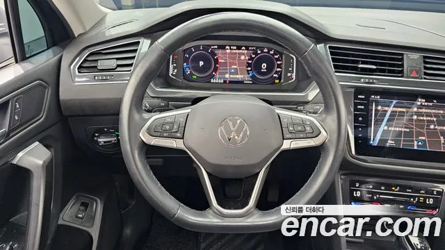 Volkswagen Tiguan — Фото автомобиля 13