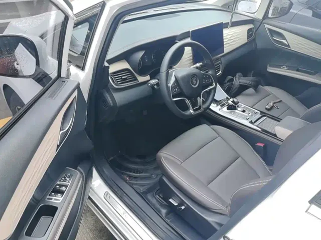 BYD Song MAX — Фото автомобиля 15
