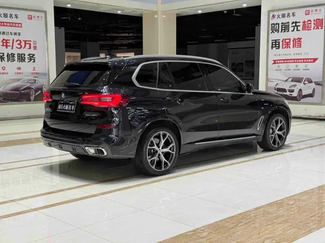 BMW X5 — Фото автомобиля 6