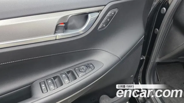 Hyundai Grandeur Grandeur (New) Hybrid — Фото автомобиля 28