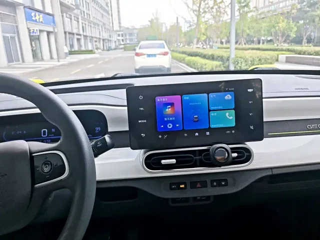 Geely Panda — Фото автомобиля 15