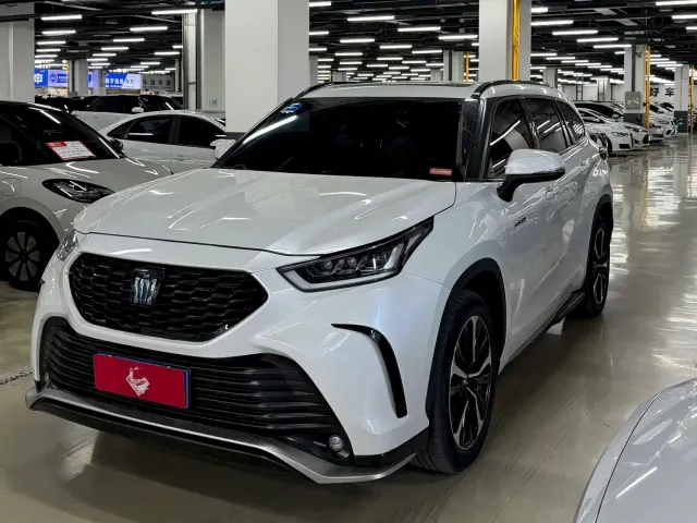 Фотография автомобиля — Toyota Crown Kluger