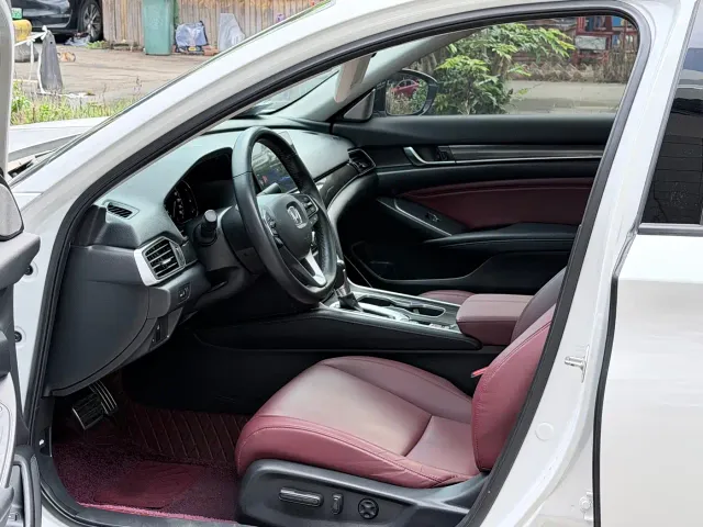 Honda Accord — Фото автомобиля 5