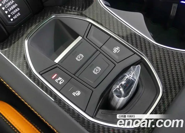 Lamborghini Urus — Фото автомобиля 18