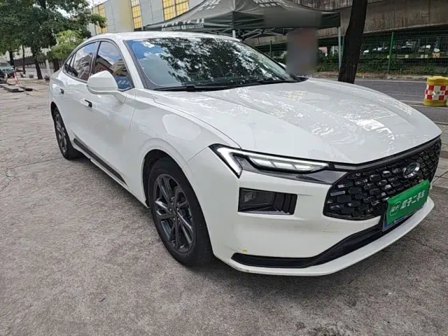 Ford Mondeo — Фото автомобиля 3