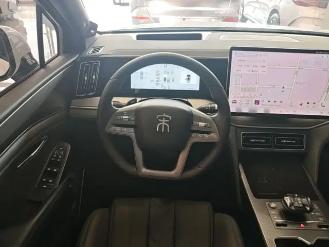 BYD Song L DM-i — Фото автомобиля 10
