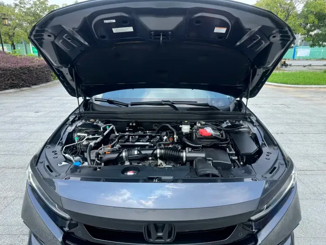 Honda Accord — Фото автомобиля 15