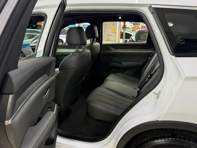 BYD Song Pro — Фото автомобиля 8