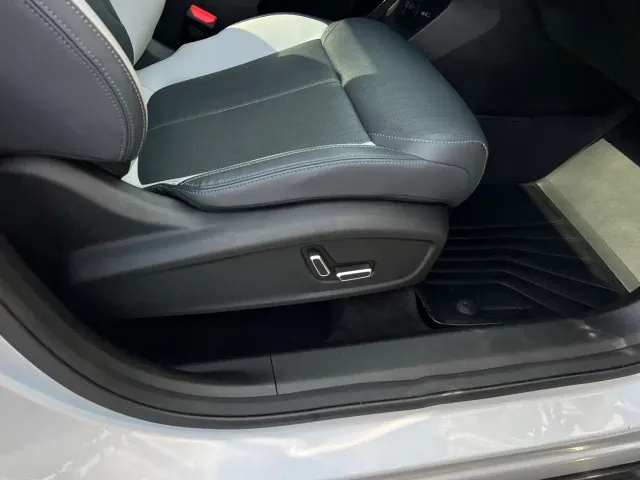 Geely Boyue L — Фото автомобиля 19