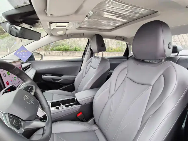 Volkswagen Lavida 2025 PRO 1.5L Classic Edition — Фото автомобиля 11