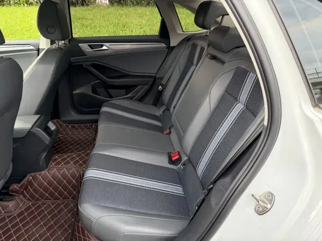 Volkswagen Sagitar — Фото автомобиля 12