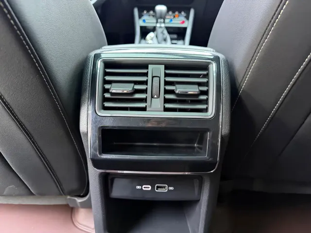 Skoda Superb — Фото автомобиля 16