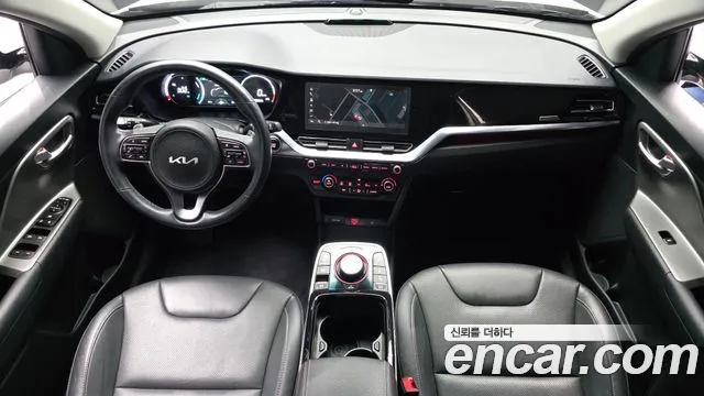 Kia Niro — Фото автомобиля 7