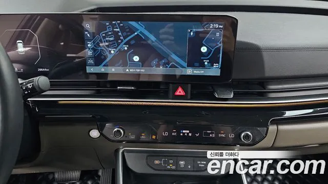 Kia Carnival 4th Gen — Фото автомобиля 18