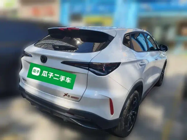 Changan X5 Plus — Фото автомобиля 4