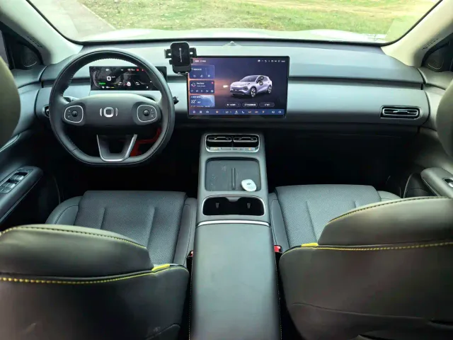 Changan Qiyuan Q05 — Фото автомобиля 9