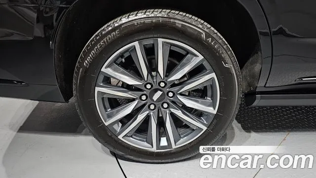 Cadillac Escalade Escalade 5 поколение — Фото автомобиля 5