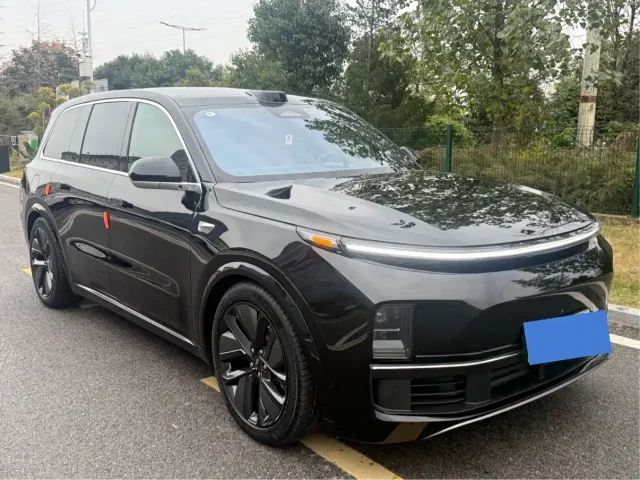Li Auto L9 — Фото автомобиля 3