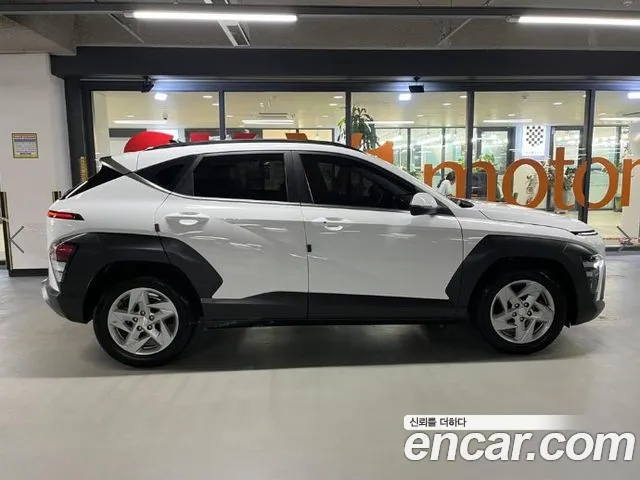 Hyundai Kona SX2 — Фото автомобиля 3