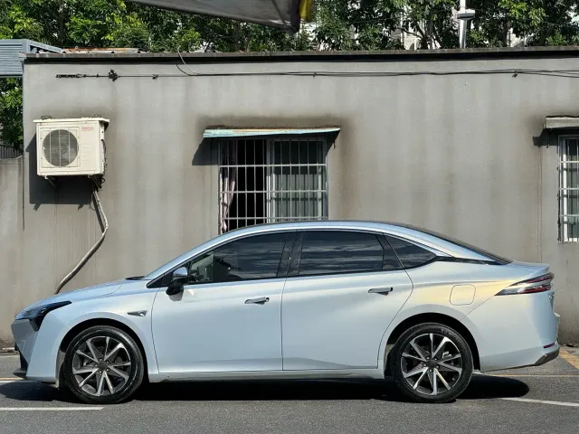 GAC Aion S Plus — Фото автомобиля 8