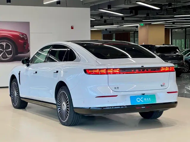 Voyah Auto VOYAH Zhuiguang L 2025 Mid-configuration Model — Фото автомобиля 5
