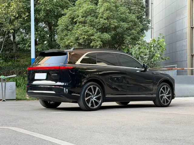 Xpeng G9 — Фото автомобиля 7