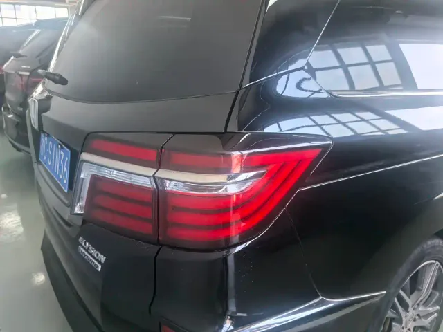 Honda Elysion — Фото автомобиля 16