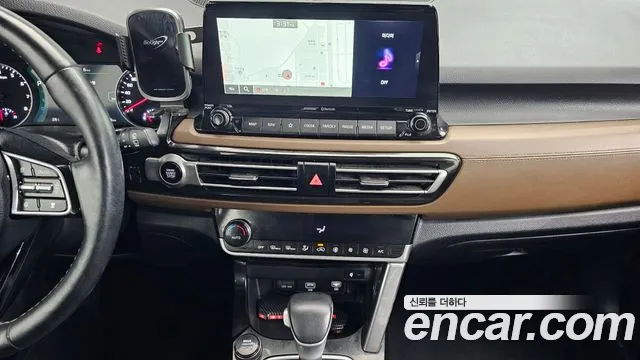 Kia Seltos — Фото автомобиля 18