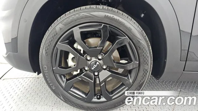 Kia Seltos Новый Seltos Бензин 1.6 турбо 2WD — Фото автомобиля 5