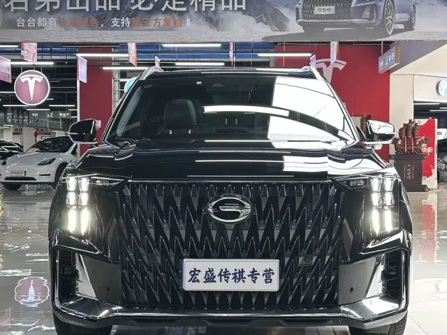 GAC Trumpchi GS8 — Фото автомобиля 3