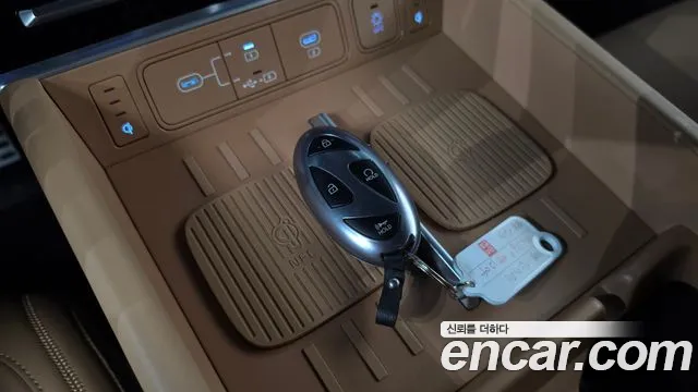 Hyundai Santa Fe MX5 — Фото автомобиля 22