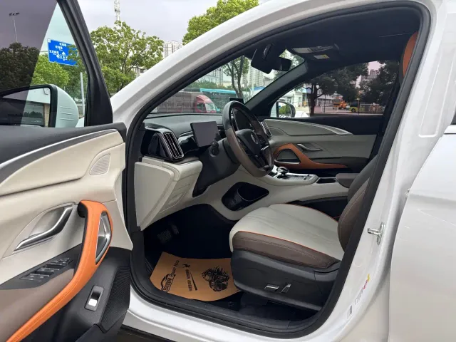 BYD Song Pro — Фото автомобиля 8