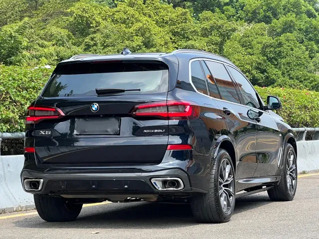 BMW X5 — Фото автомобиля 21