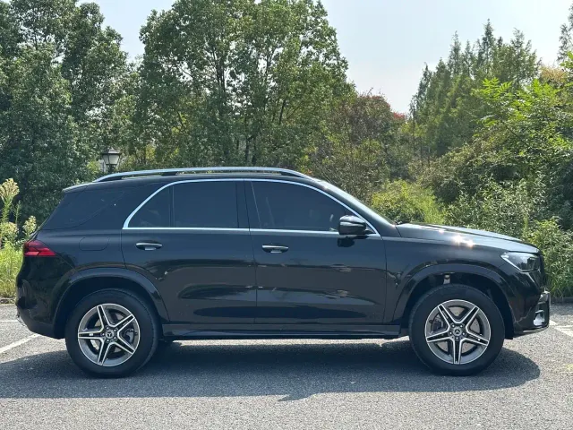 Mercedes-Benz GLE-Class — Фото автомобиля 4