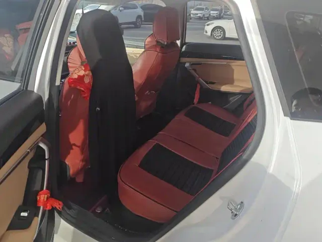 Geely Boyue L — Фото автомобиля 11