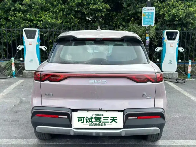 BYD Yuan UP — Фото автомобиля 9