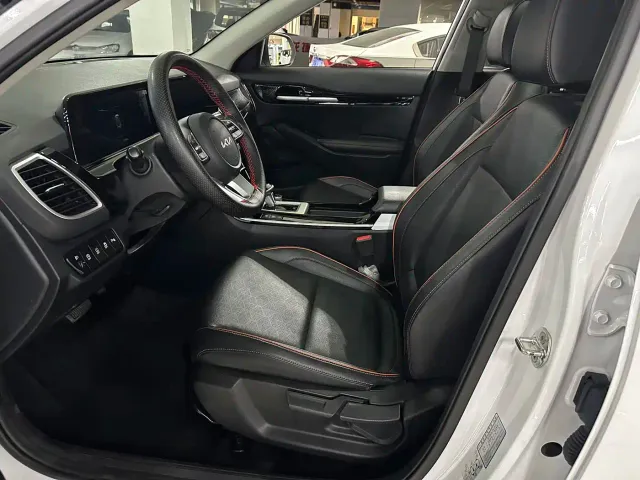 Kia Seltos — Фото автомобиля 5
