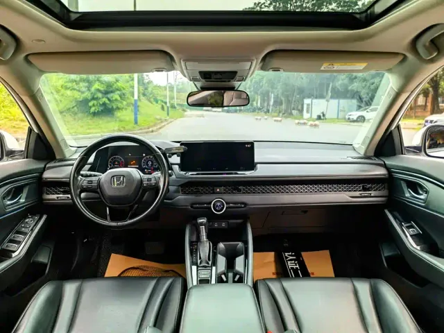 Honda Accord — Фото автомобиля 8