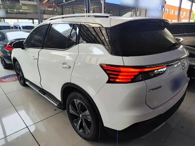 GAC Trumpchi GS4 — Фото автомобиля 4